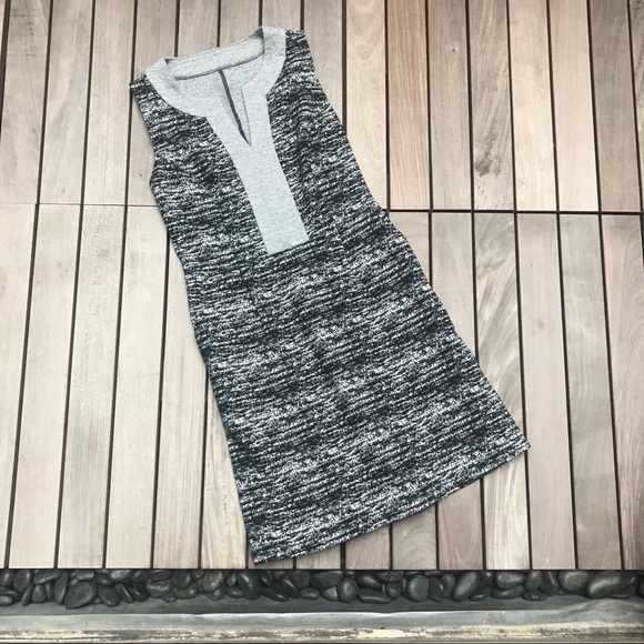 Lili Global Apparel | Black And Grey Deep V Dress - Picture 2 of 7